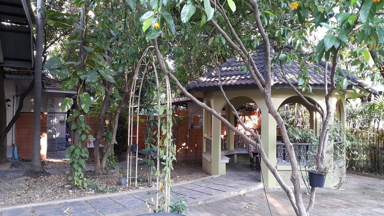 Coc Guest House & Hostel Chiang Mai Exterior foto