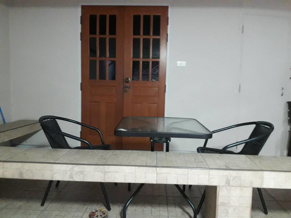 Coc Guest House & Hostel Chiang Mai Exterior foto