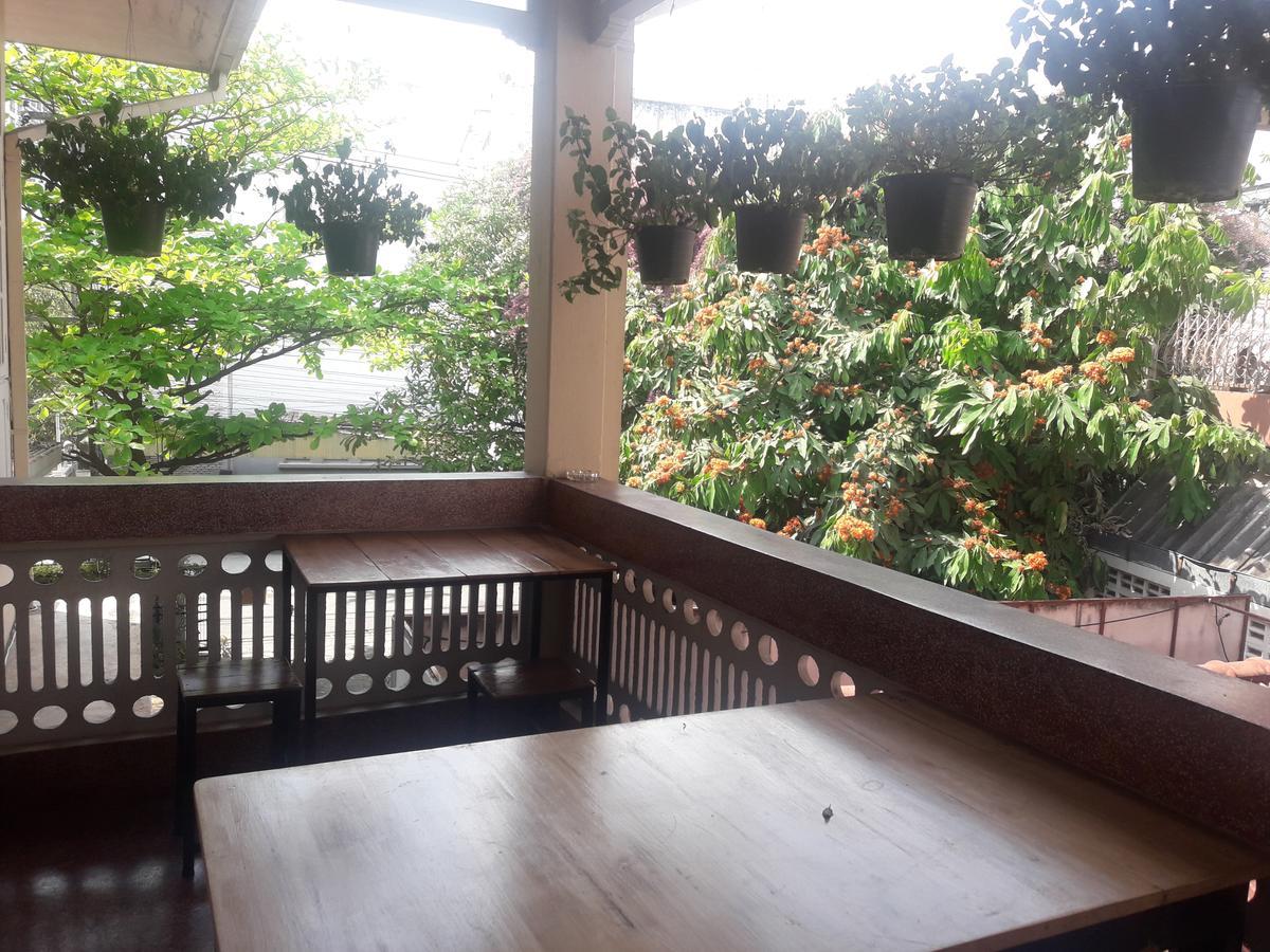Coc Guest House & Hostel Chiang Mai Exterior foto